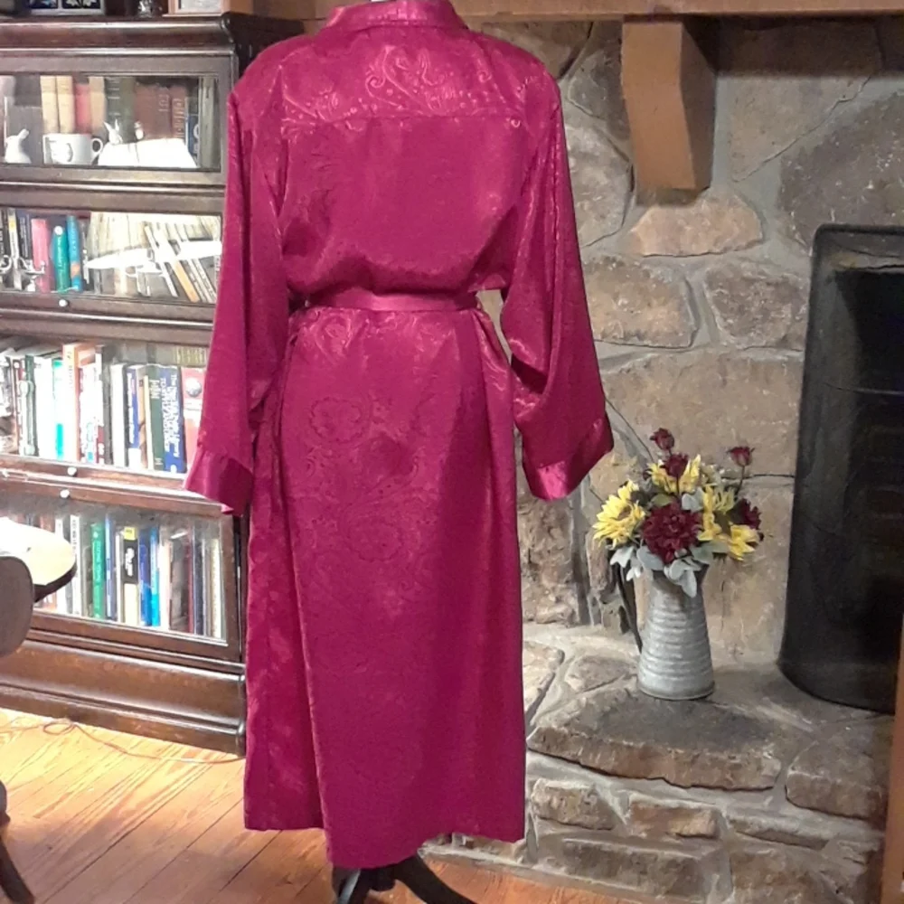 Vintage Victoria's Secret kimono robe - Picture 6 of 10